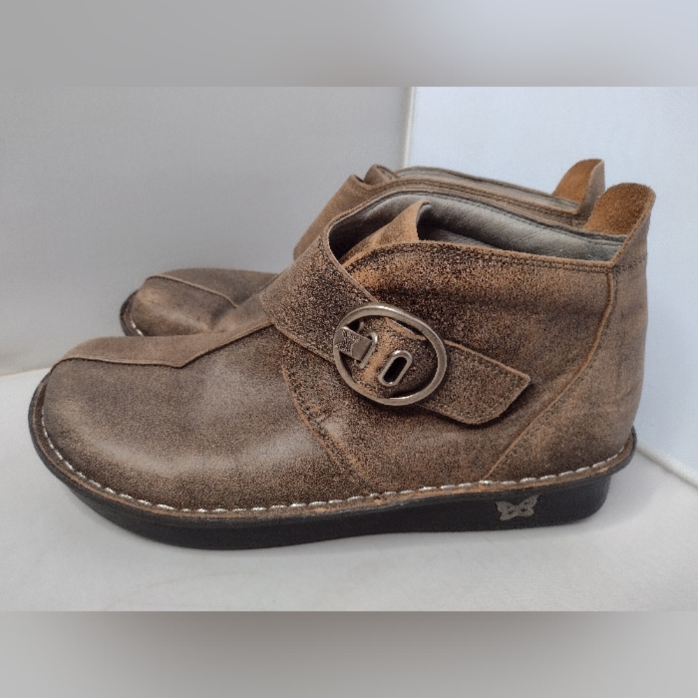 Alegria Rustic Tan Ankle Booties